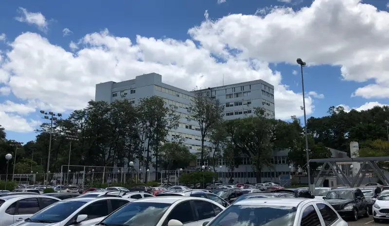Hospital universitário São Lucas, da PUCRS, que atende o Nacional Flex na capital gaúcha