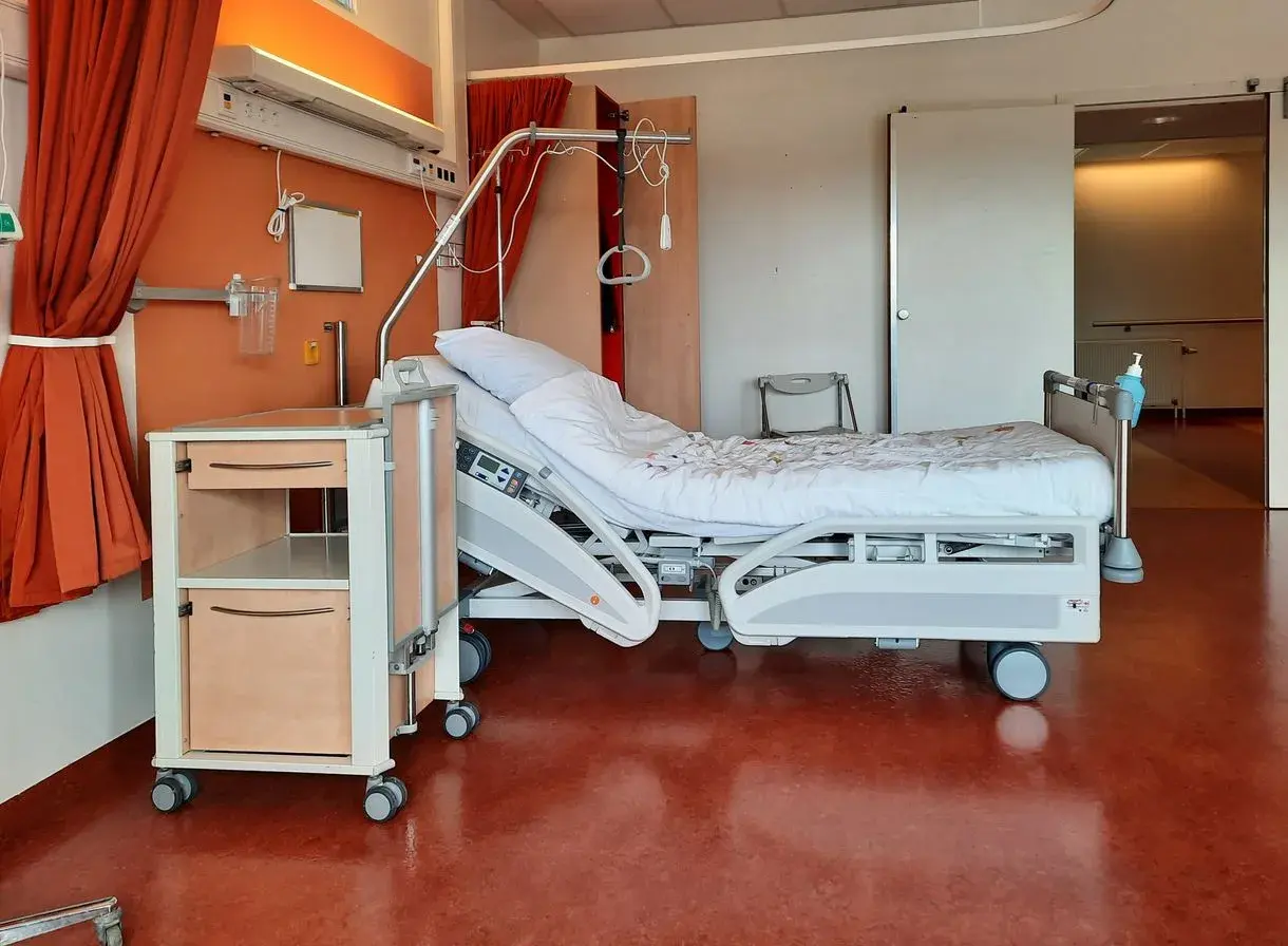 Quarto individual de hospital, a acomodação do Bradesco Saúde Premium